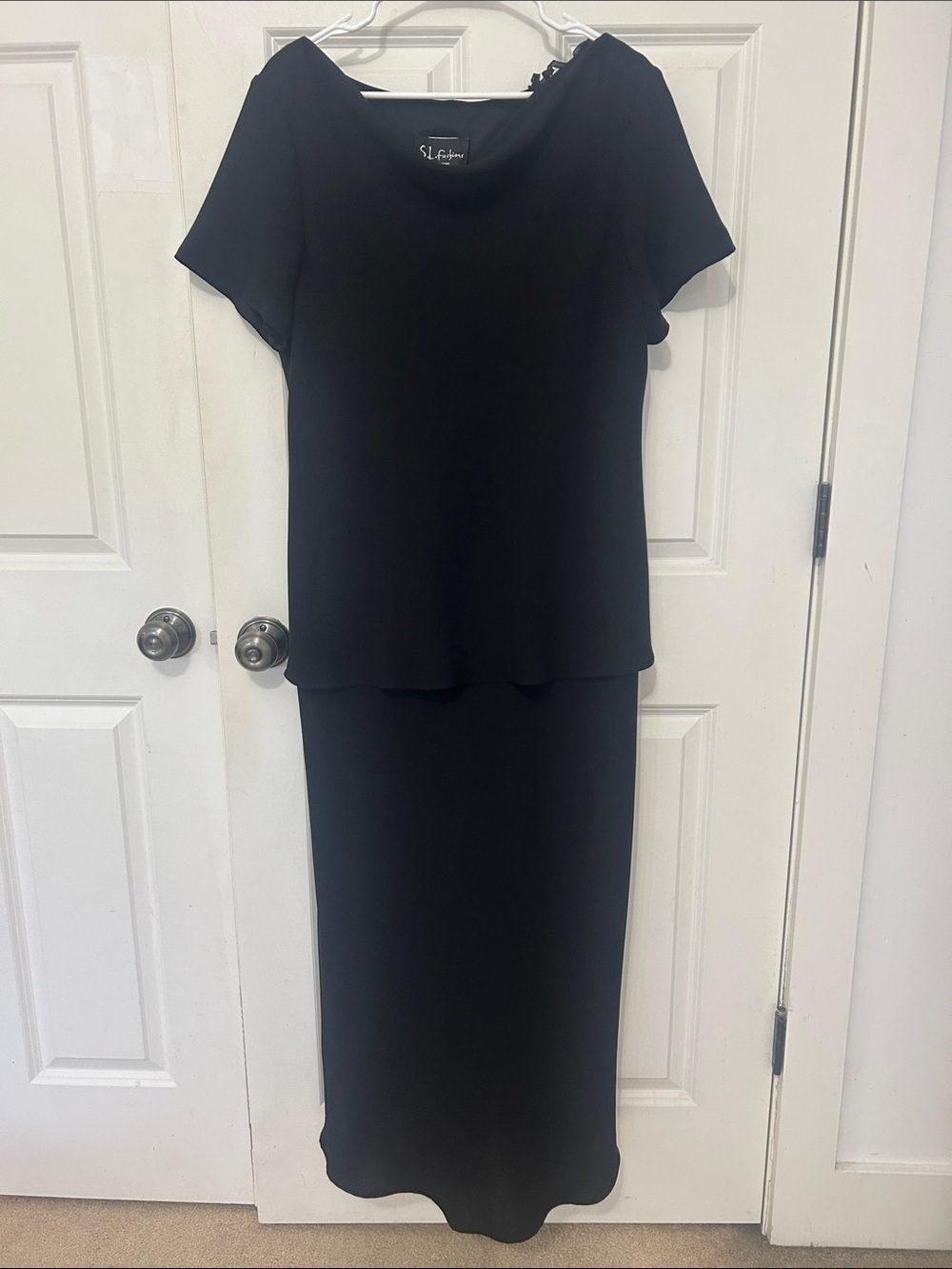 SL Fashions Women's maxi dress size 16 W Black wedding guest short sleeve dress